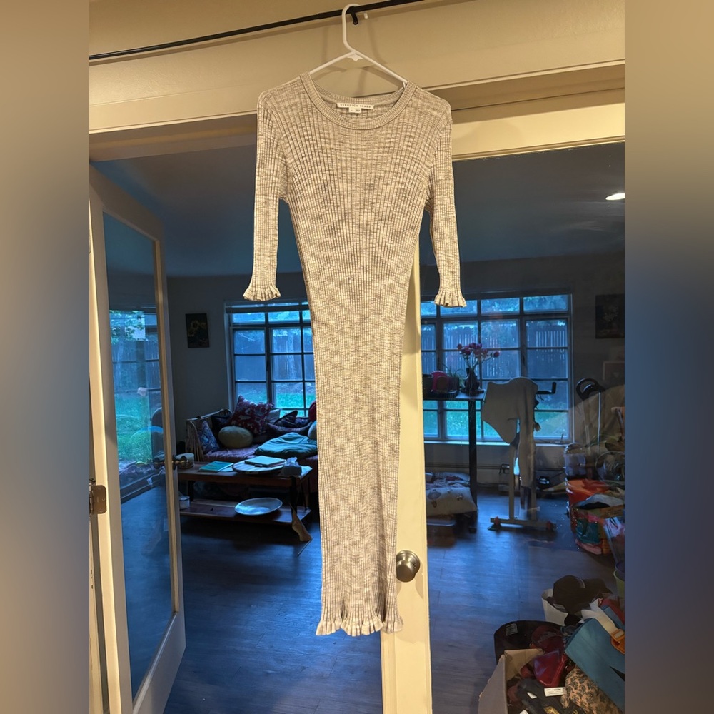 Stretchy Veronica Beard Dress Women’s Size Large Cream Color